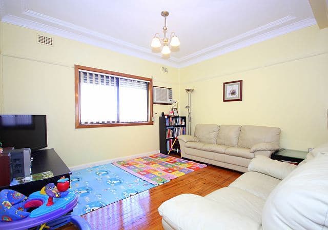 2 Stephenson Street, BIRRONG NSW 2143, Birrong - Thumbnail 5
