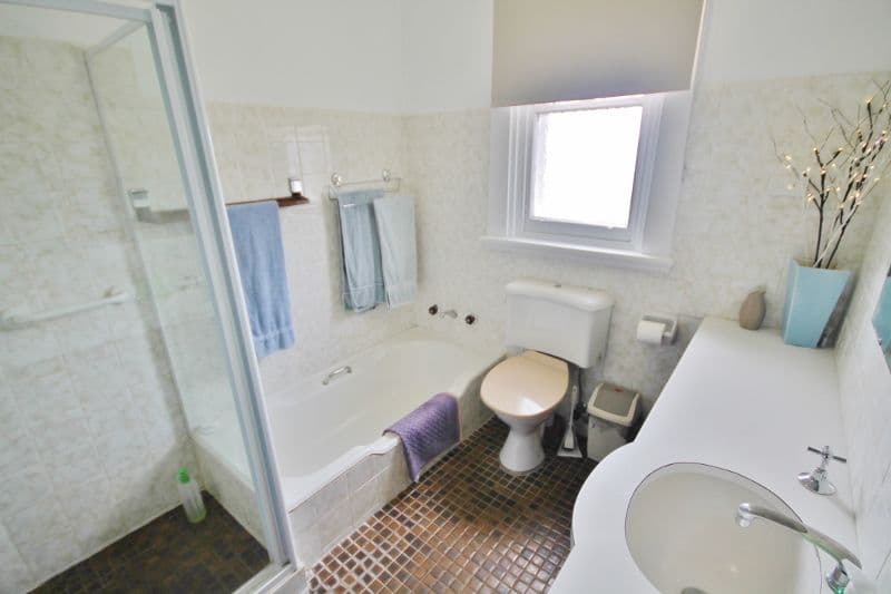 115 Edwards Street, YOUNG NSW 2594, Young - Thumbnail 4