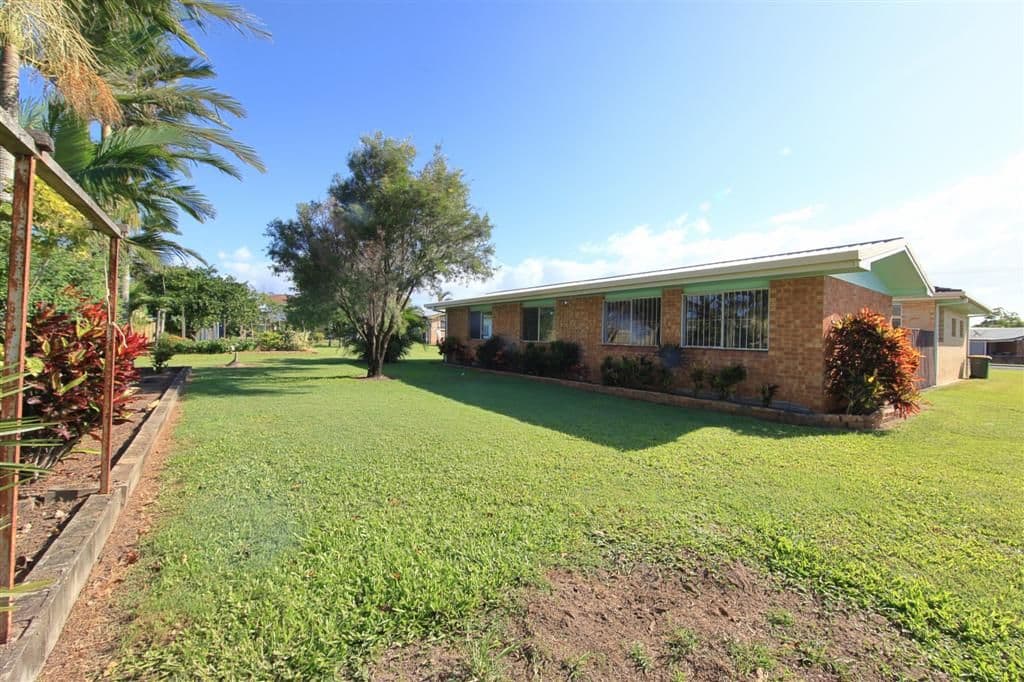 10 Barlow Street, BUNDABERG NORTH QLD 4670, Bundaberg North - Thumbnail 2