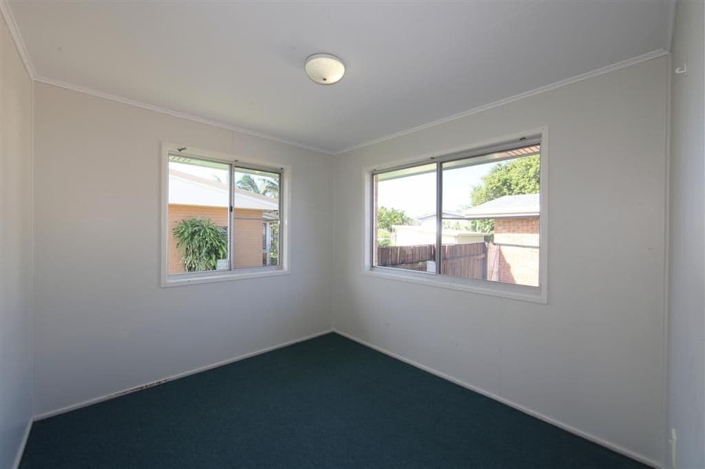 10 Barlow Street, BUNDABERG NORTH QLD 4670, Bundaberg North - Thumbnail 7