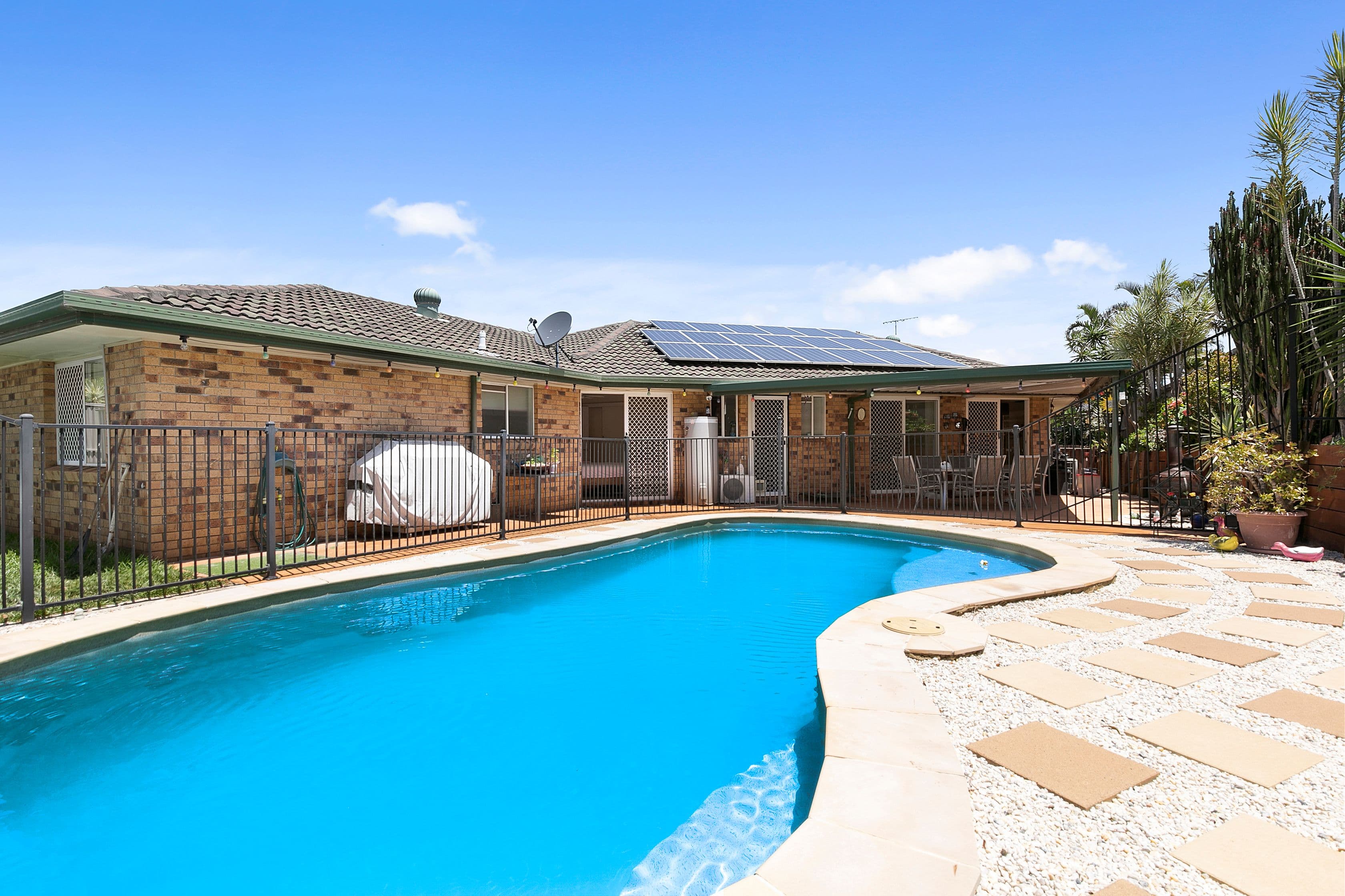 18 Montgomery Drive, Wellington Point QLD 4160, Wellington Point - Thumbnail 2