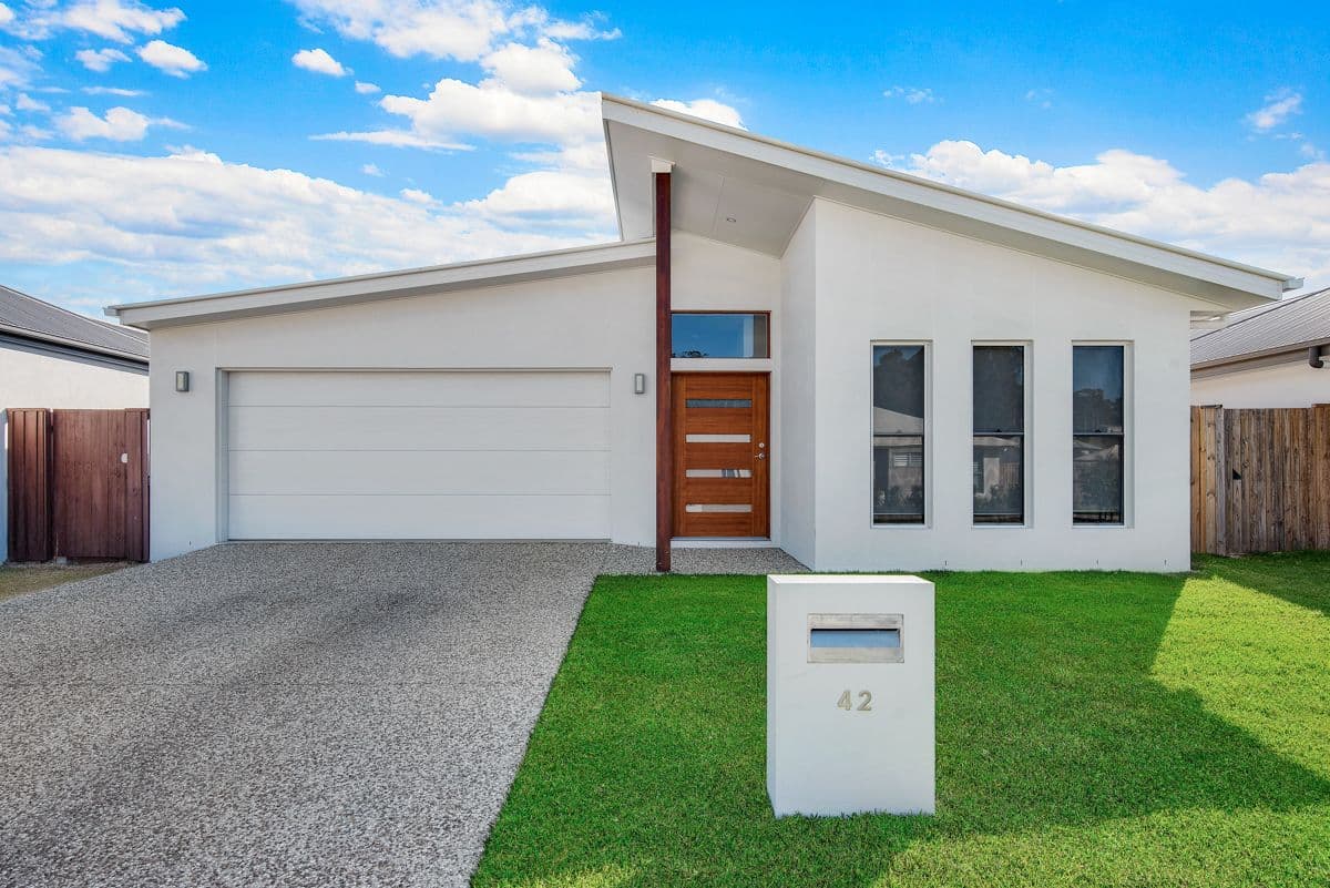 42 Forest Pines Boulevard, Forest Glen QLD 4556, Forest Glen - Image 1