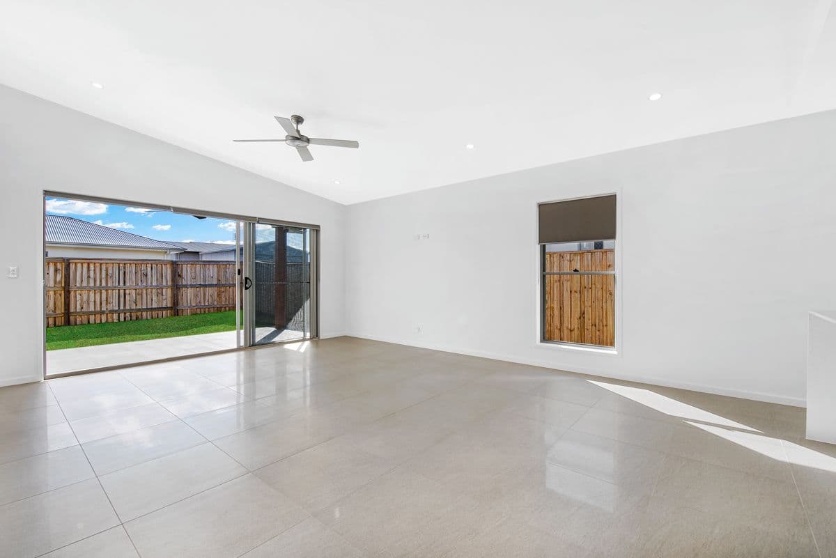42 Forest Pines Boulevard, Forest Glen QLD 4556, Forest Glen - Thumbnail 4