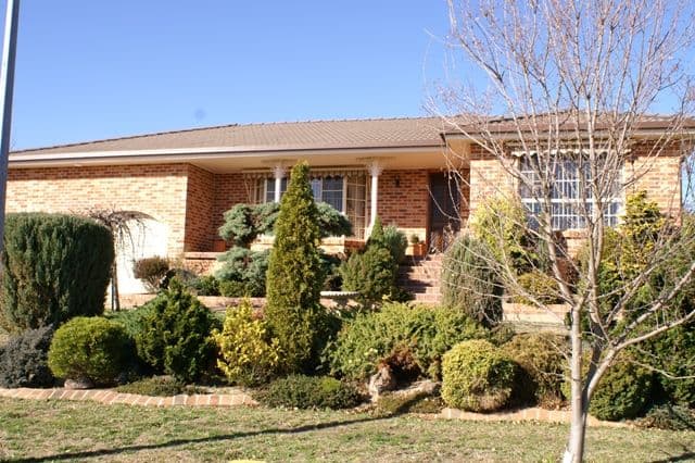 2  Joanne Place, ORANGE NSW 2800, Orange - Image 1