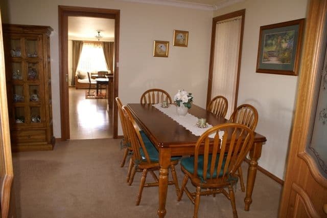2  Joanne Place, ORANGE NSW 2800, Orange - Thumbnail 5
