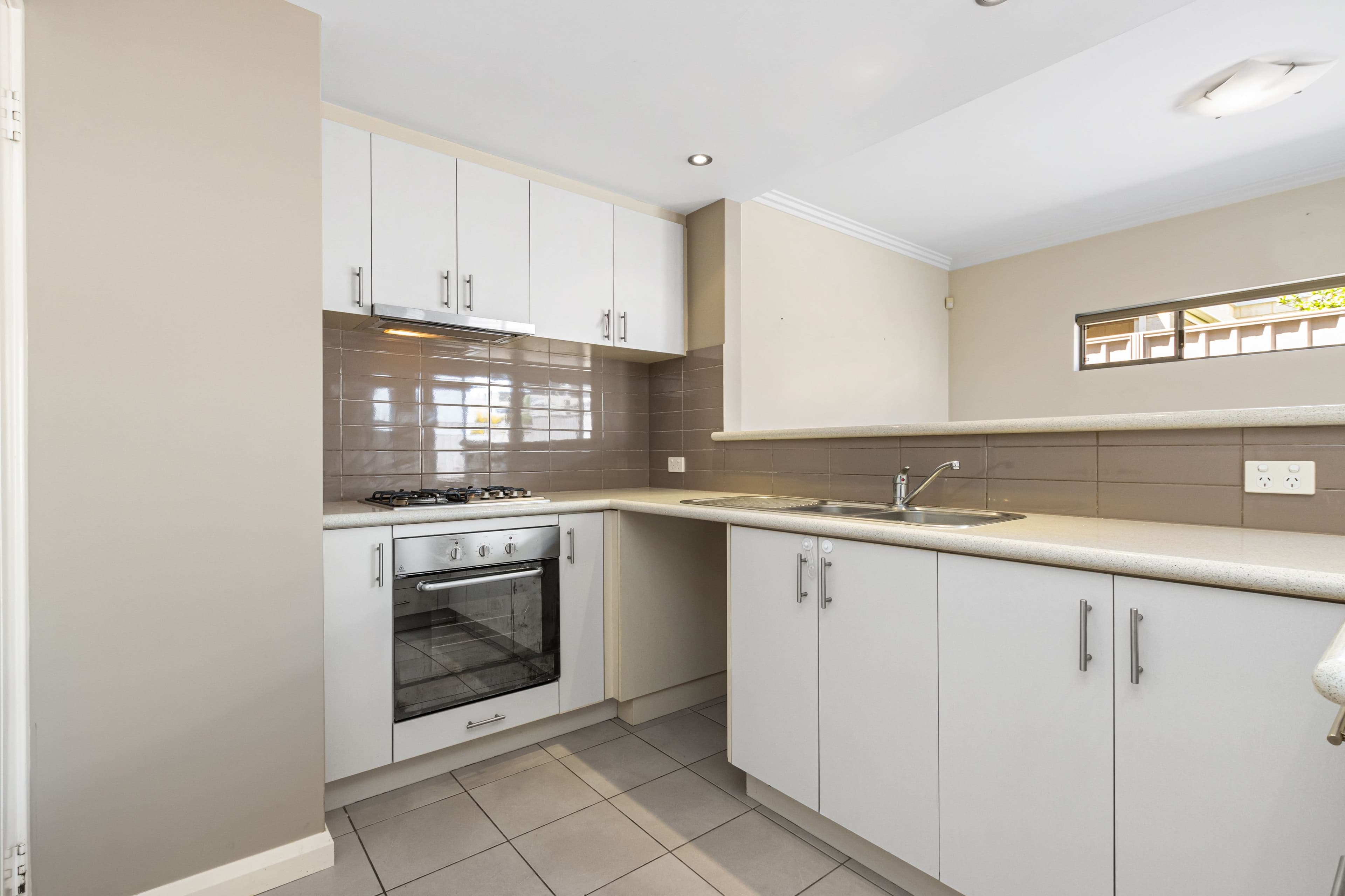 3 Wilmot Bend, Madeley WA 6065, Madeley - Thumbnail 8