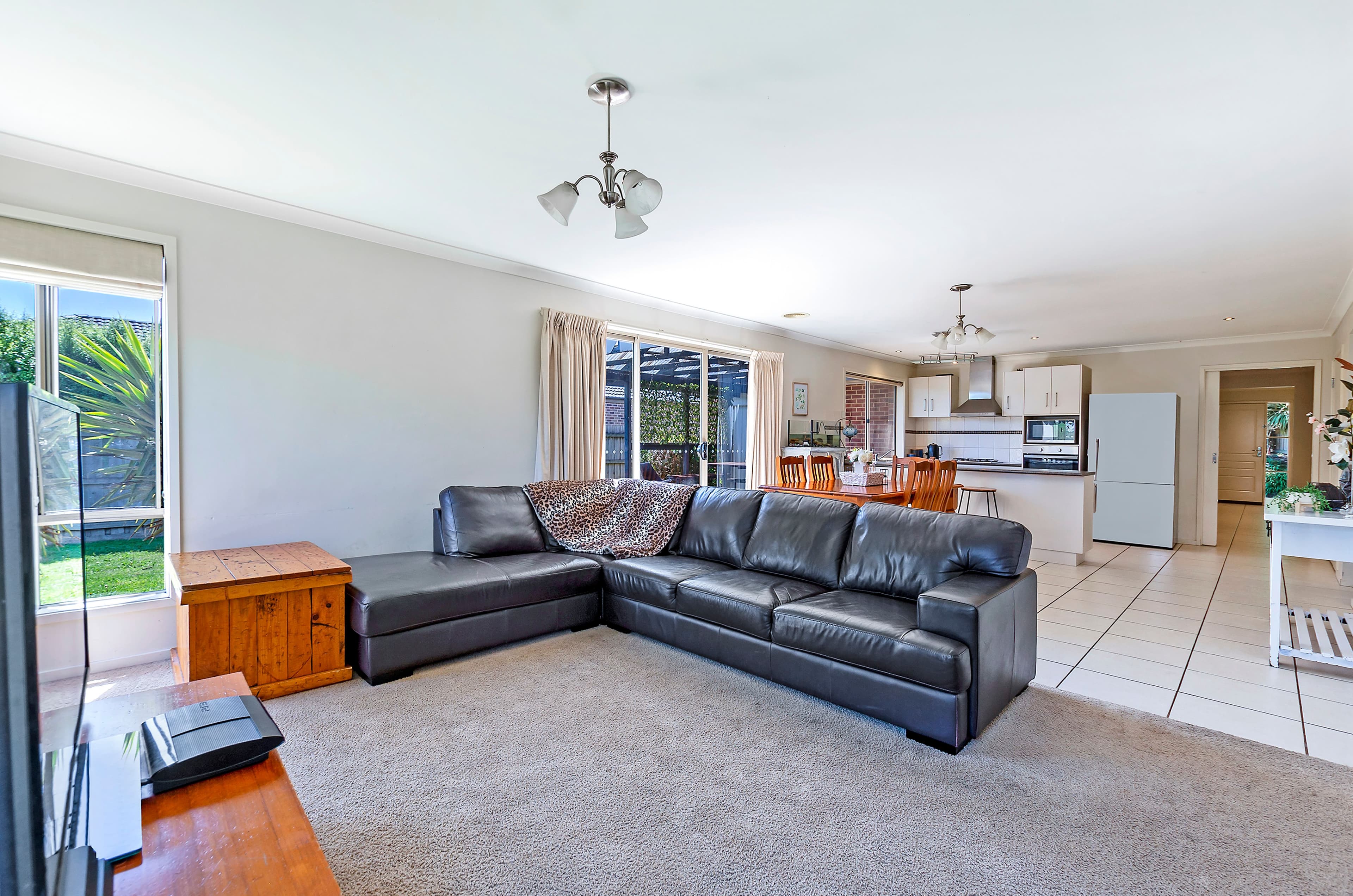 25 Adriana Crescent, Warrnambool VIC 3280, Warrnambool - Thumbnail 2