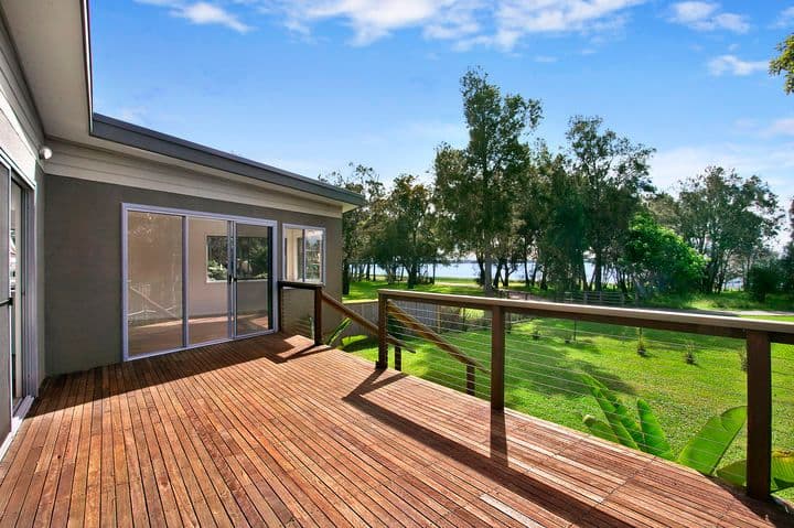 183 Lakedge Avenue, BERKELEY VALE NSW 2261, Berkeley Vale - Thumbnail 2