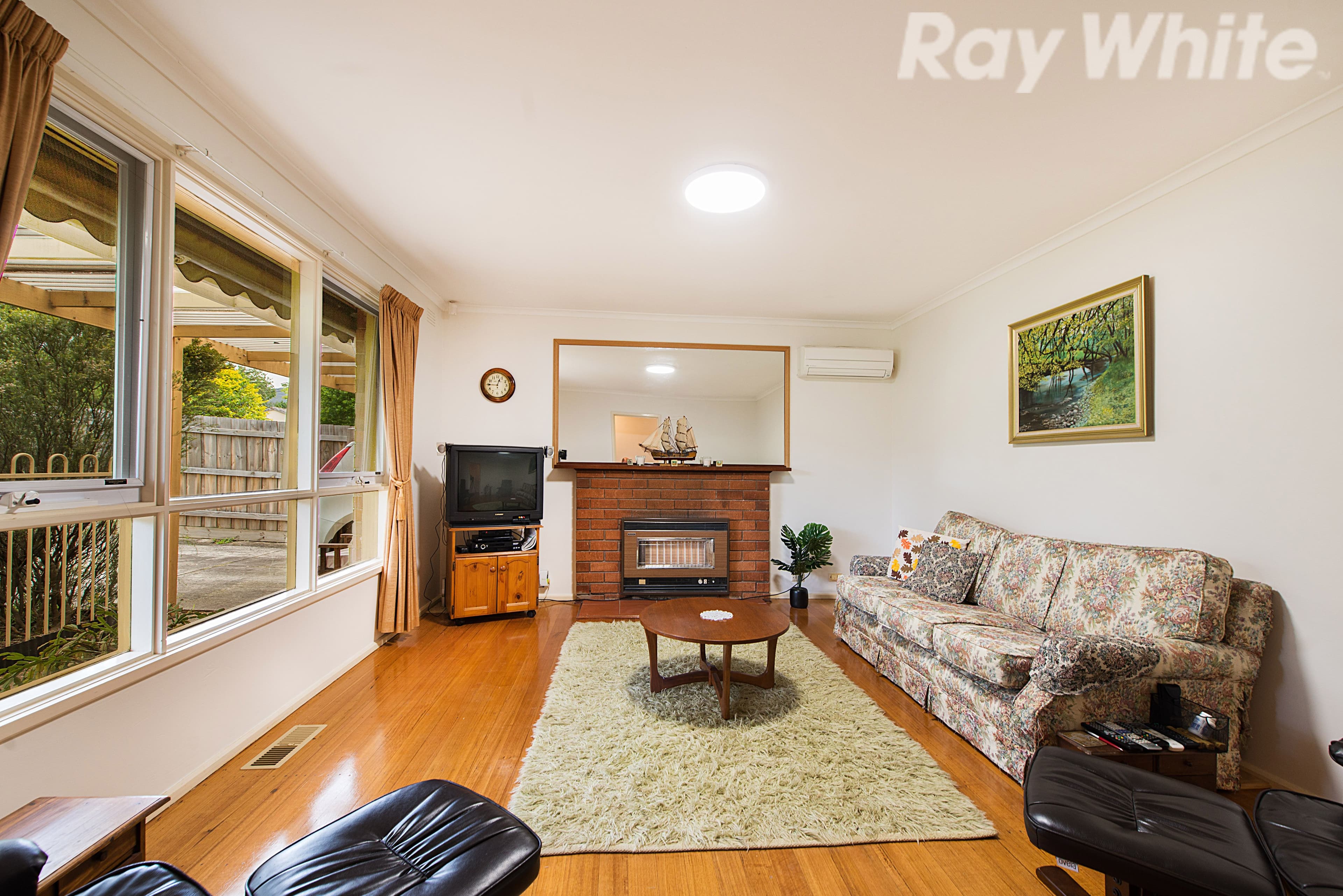 11 Pinnacle Avenue, Ferntree Gully VIC 3156, Ferntree Gully - Thumbnail 2