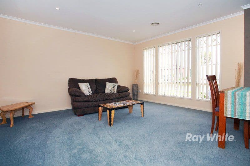 32 Stephellen Way, CRANBOURNE VIC 3977, Cranbourne West - Thumbnail 8