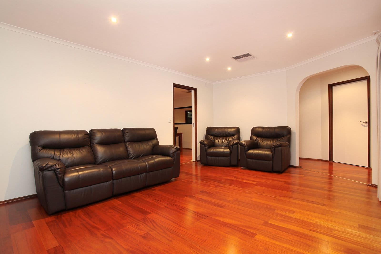 54 SPELLMAN Avenue, SYDENHAM VIC 3037, Sydenham - Thumbnail 3