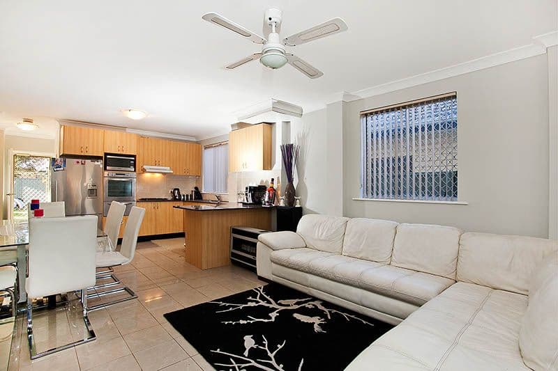 19 Orana Cresent, PEAKHURST HEIGHTS NSW 2210, Peakhurst Heights - Thumbnail 2