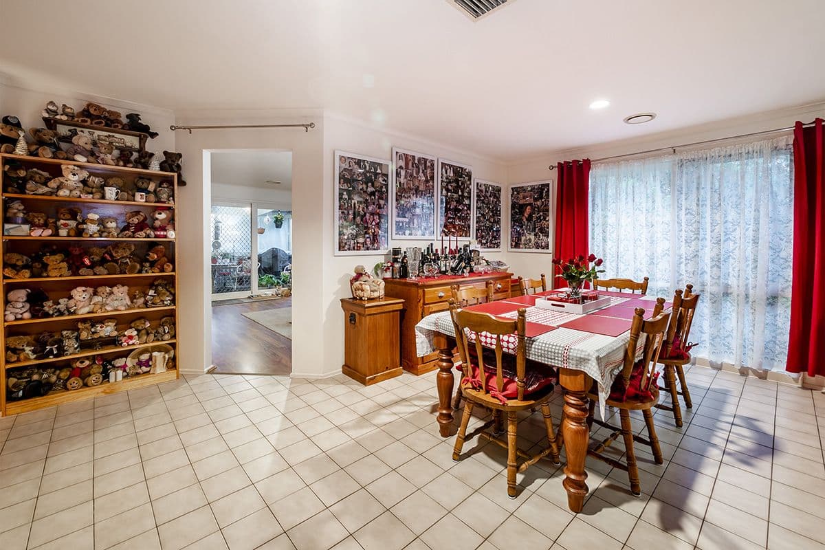 10 Godwin Crescent, Cranbourne North VIC 3977, Cranbourne North - Image 1