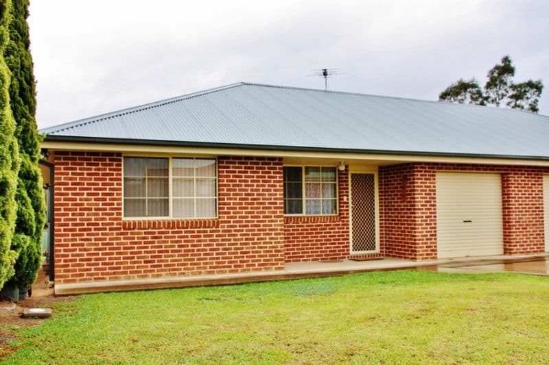 3A Sam Place, YOUNG NSW 2594, Young - Image 1