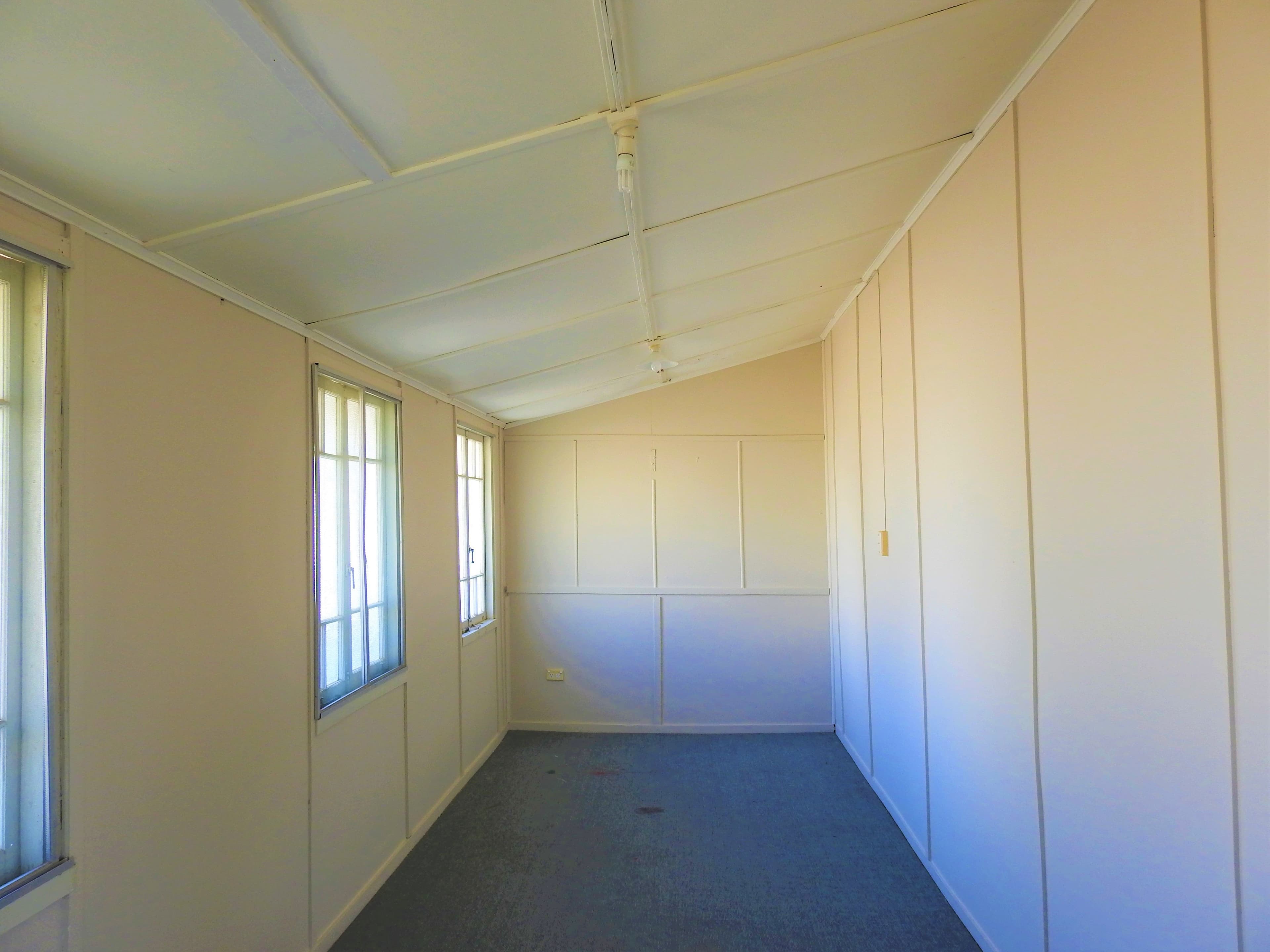 87 Crane Street, Longreach QLD 4730, Longreach - Thumbnail 3