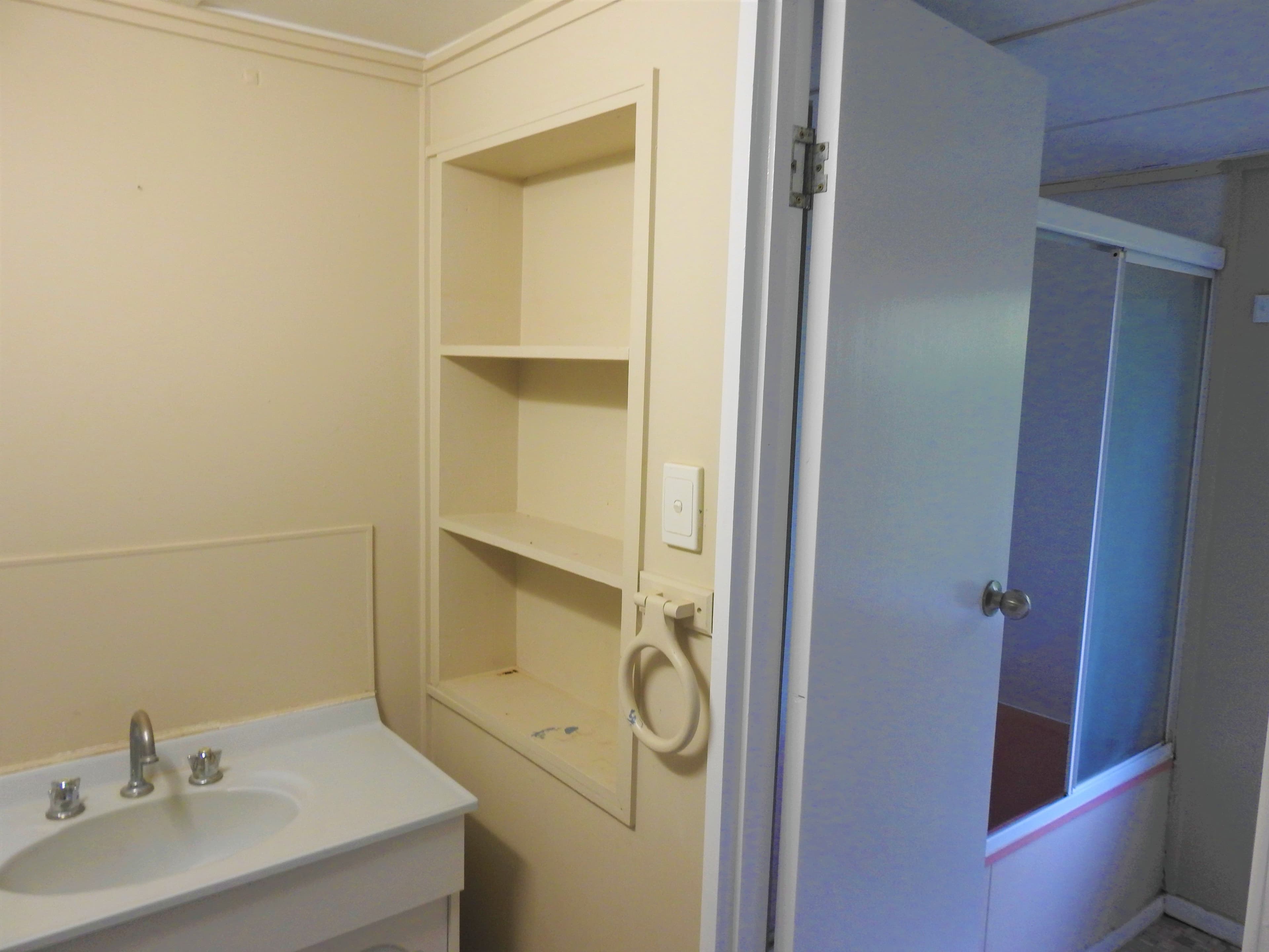 87 Crane Street, Longreach QLD 4730, Longreach - Thumbnail 8