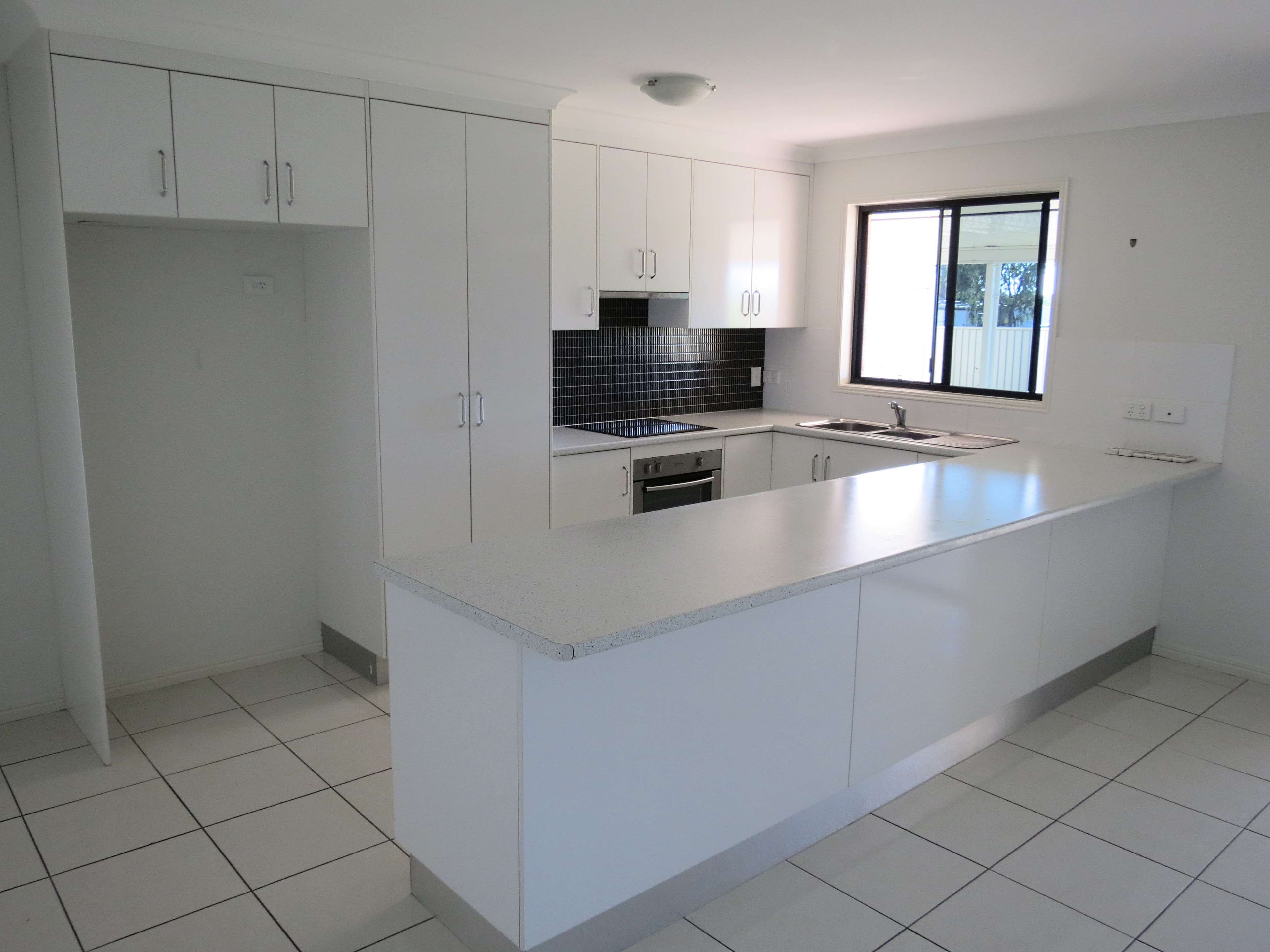 26 Berthun Street, Emerald QLD 4720, Emerald - Thumbnail 2