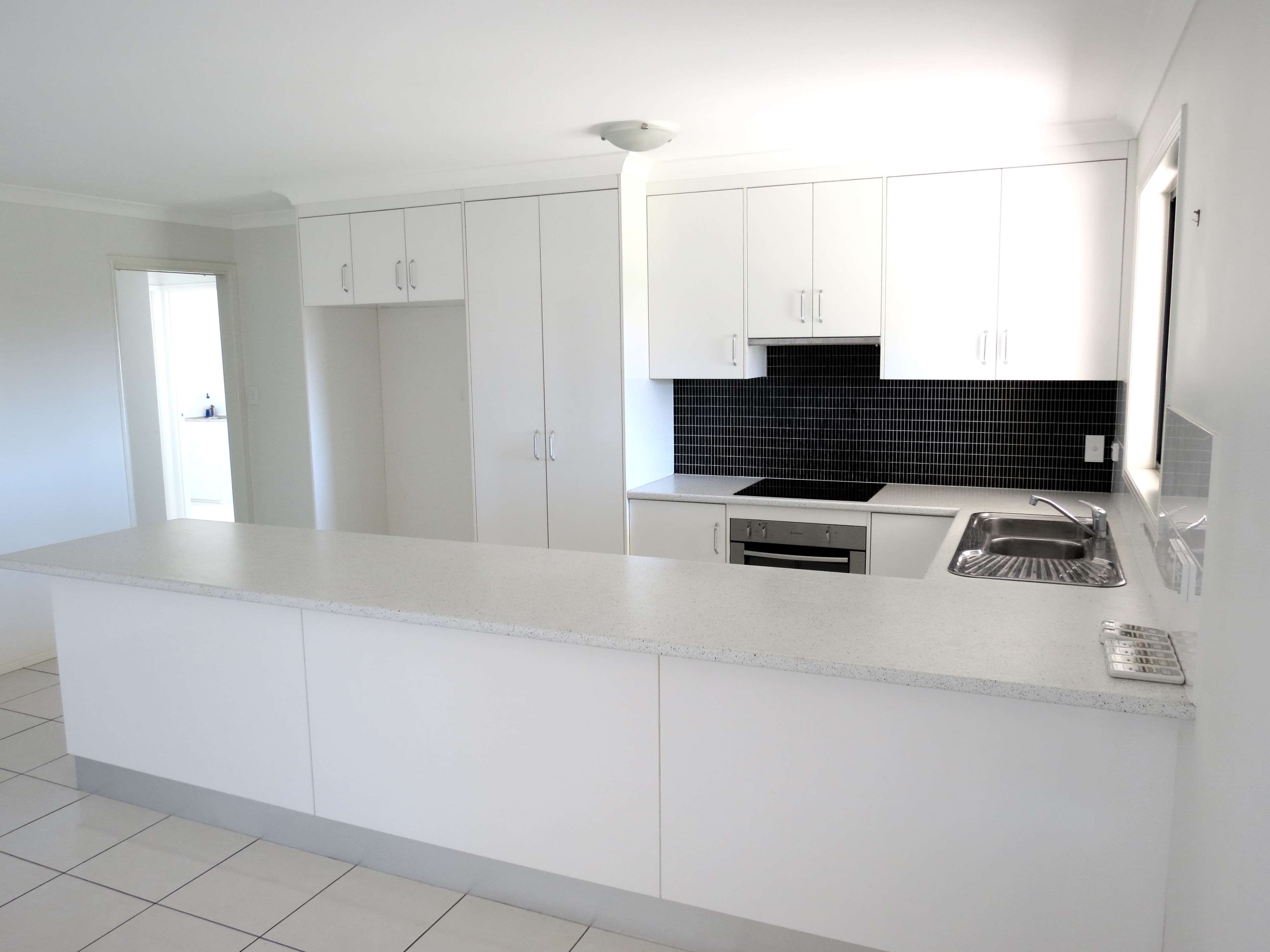 26 Berthun Street, Emerald QLD 4720, Emerald - Thumbnail 3