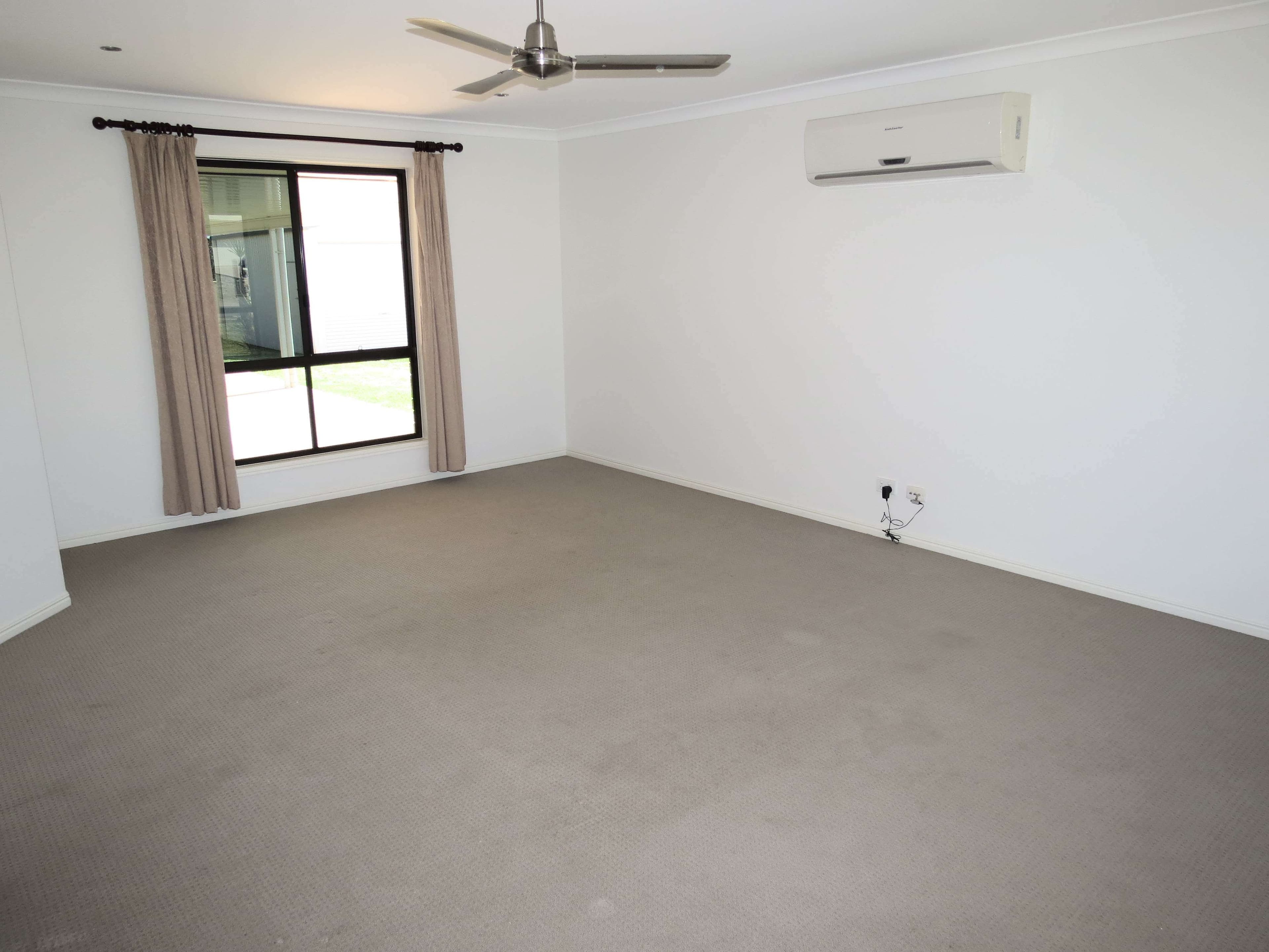 26 Berthun Street, Emerald QLD 4720, Emerald - Thumbnail 6