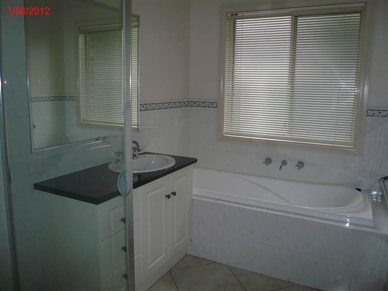 6 Earls Court, POINT COOK VIC 3030, Point Cook - Thumbnail 5