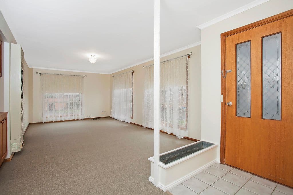 24 Carmell Drive, WARRNAMBOOL VIC 3280, Warrnambool - Thumbnail 3