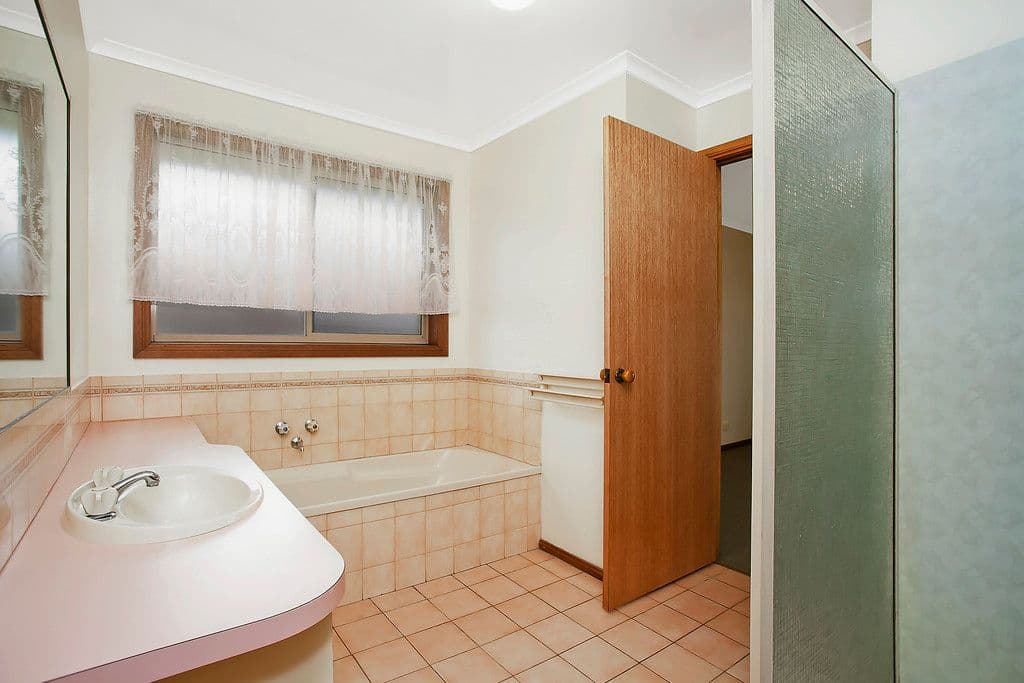 24 Carmell Drive, WARRNAMBOOL VIC 3280, Warrnambool - Thumbnail 5