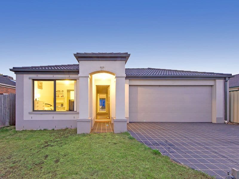 4 Wentworth Avenue, WYNDHAM VALE VIC 3024, Wyndham Vale - Thumbnail 2