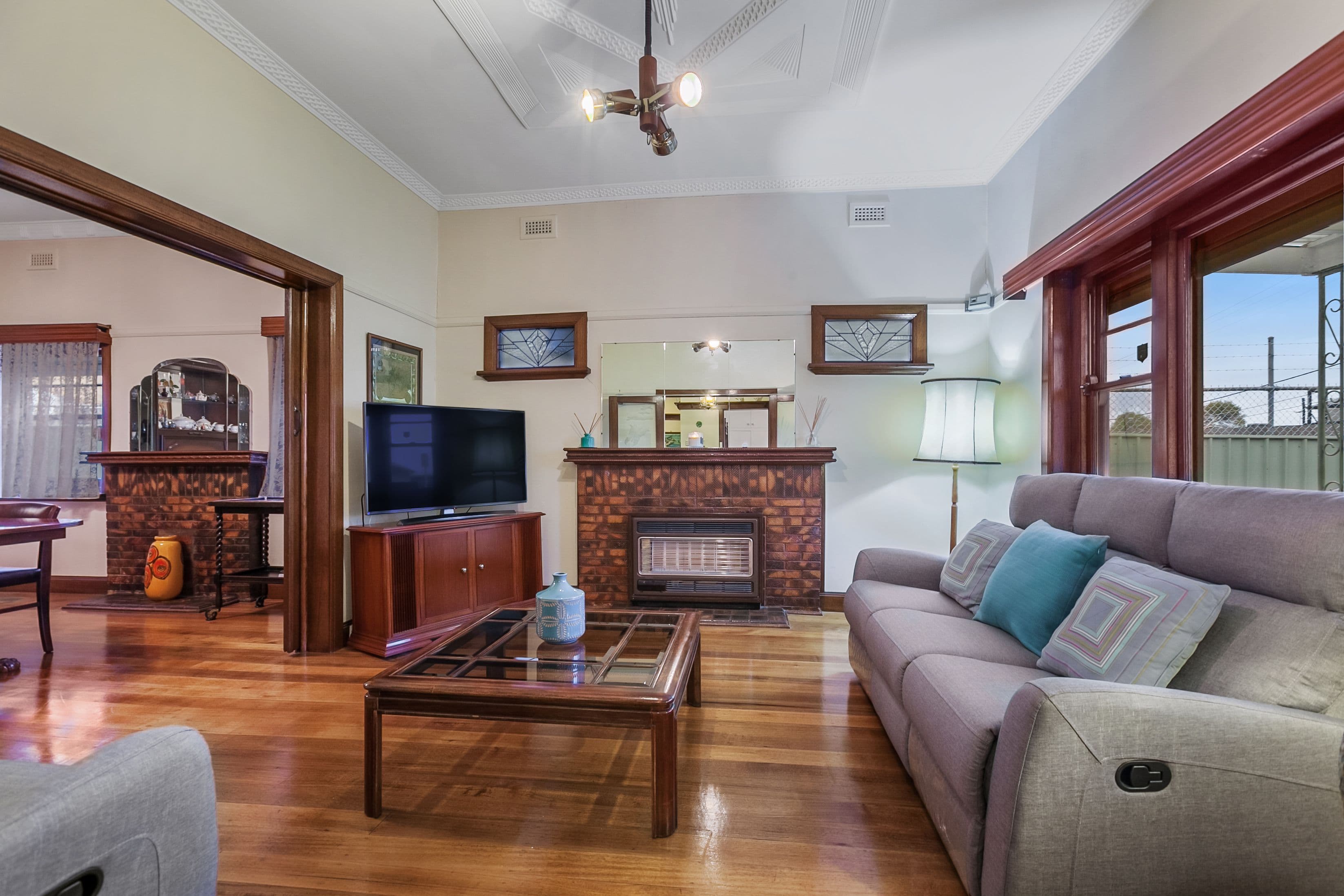 12 Cambrian Avenue, Preston VIC 3072, Preston - Thumbnail 2