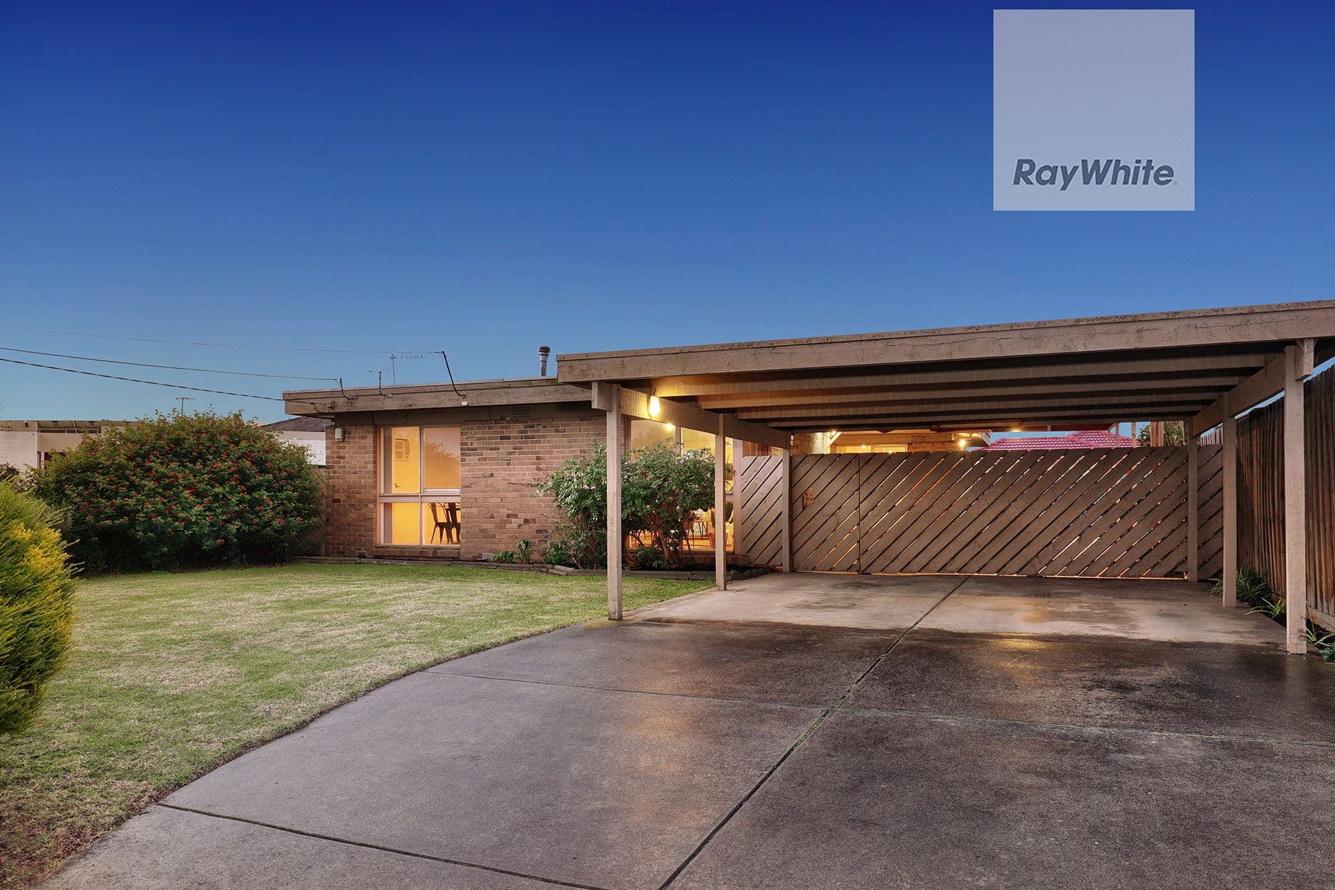 44 Koonalda Road, Gladstone Park VIC 3043, Gladstone Park - Thumbnail 2