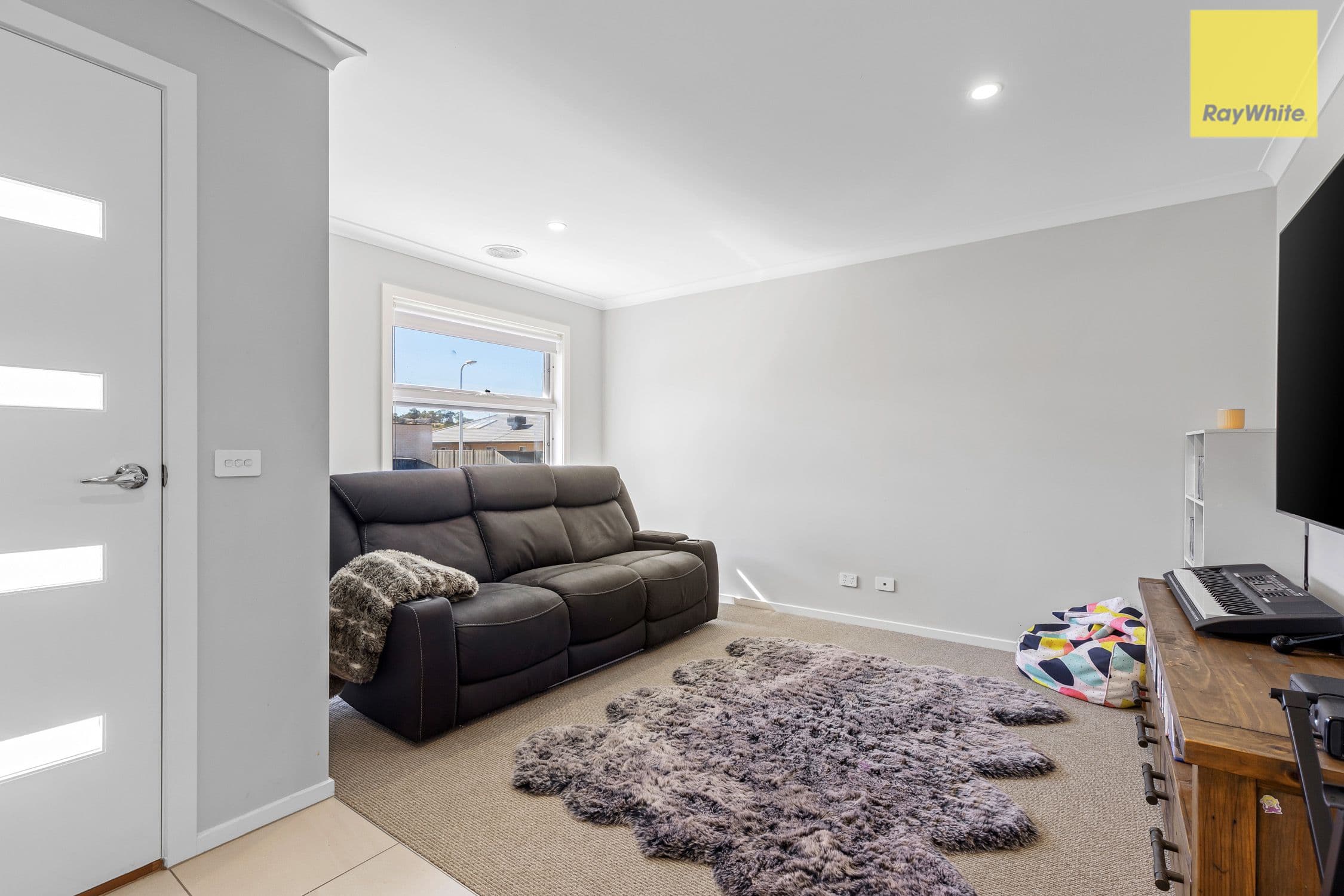 41 Kyeamba Circuit, Bacchus Marsh VIC 3340, Bacchus Marsh - Thumbnail 2