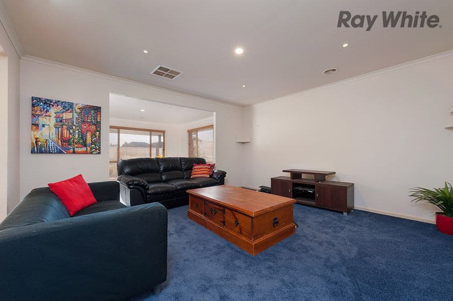1 Wattlepark Street, Caroline Springs VIC 3023, Caroline Springs - Thumbnail 2