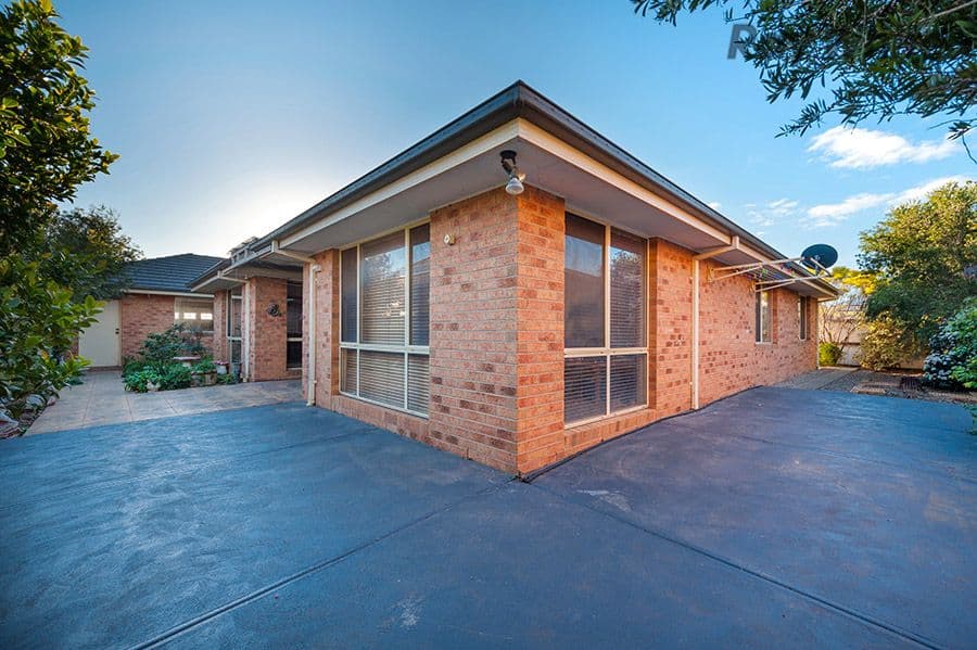 1 Wattlepark Street, Caroline Springs VIC 3023, Caroline Springs - Thumbnail 8
