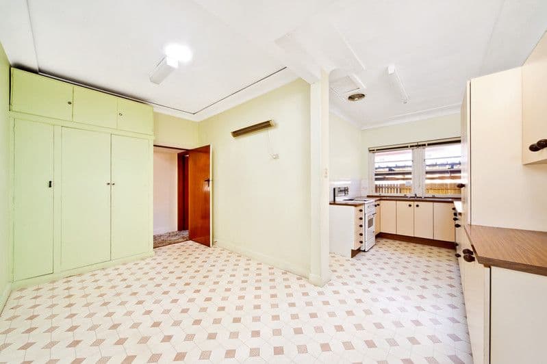 52 Hallam Avenue, LANE COVE NSW 2066, Lane Cove West - Thumbnail 2