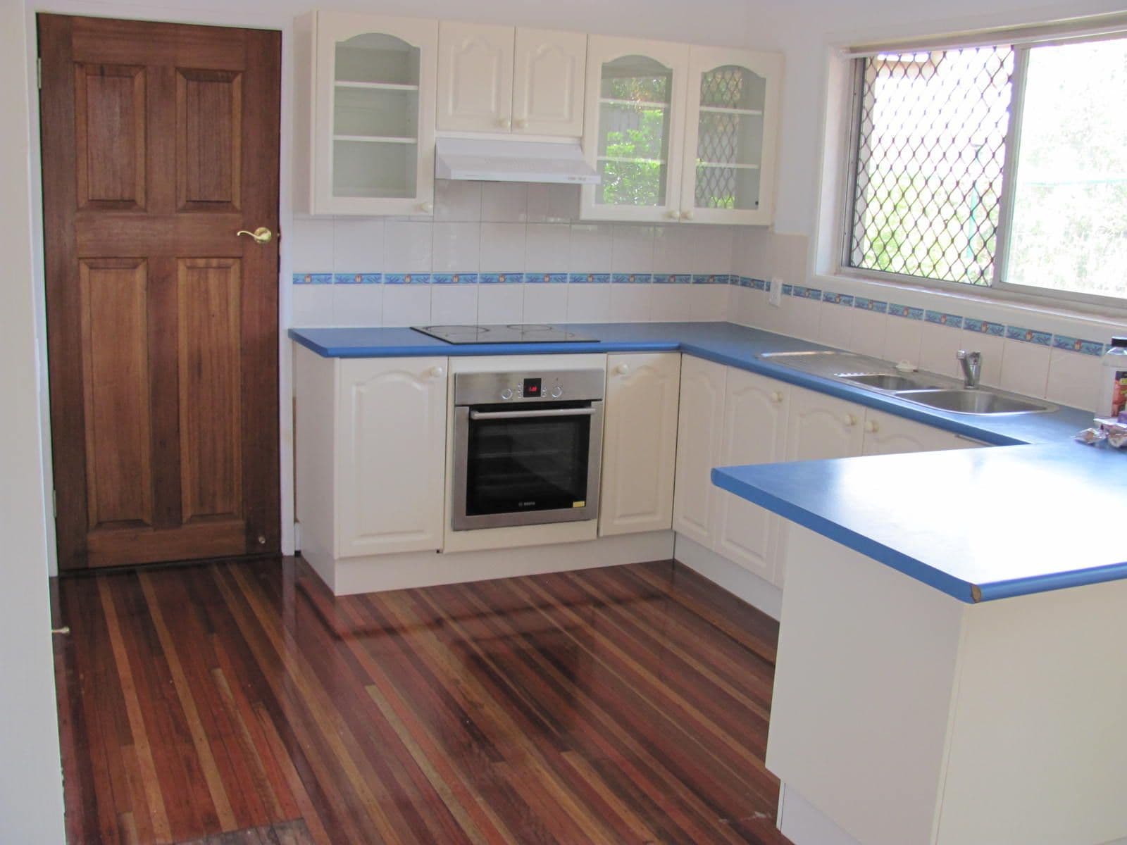 17 Hovea Street, EVERTON HILLS QLD 4053, Everton Hills - Thumbnail 6