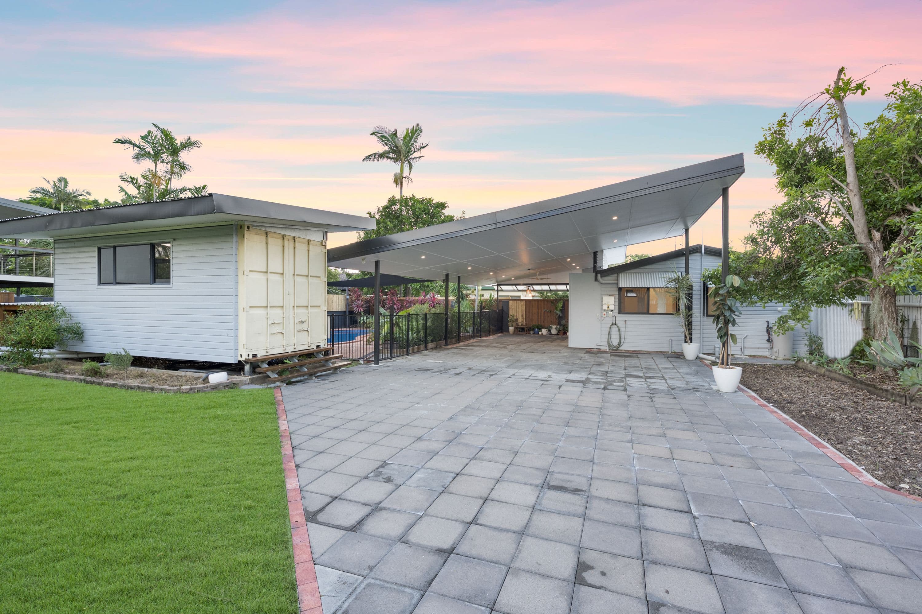 10 Selwyn Street, Cranbrook QLD 4814, Cranbrook - Thumbnail 3