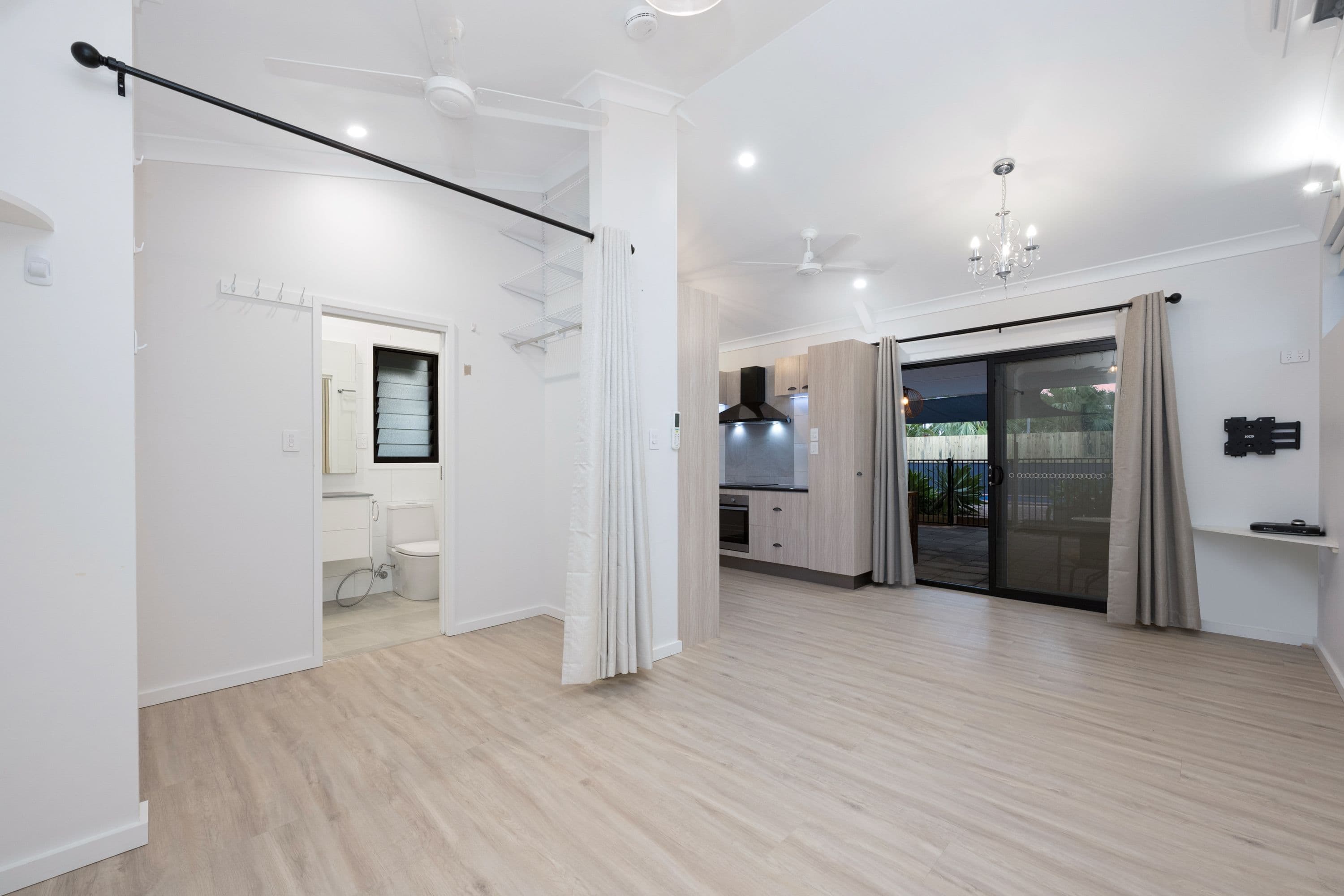10 Selwyn Street, Cranbrook QLD 4814, Cranbrook - Thumbnail 5