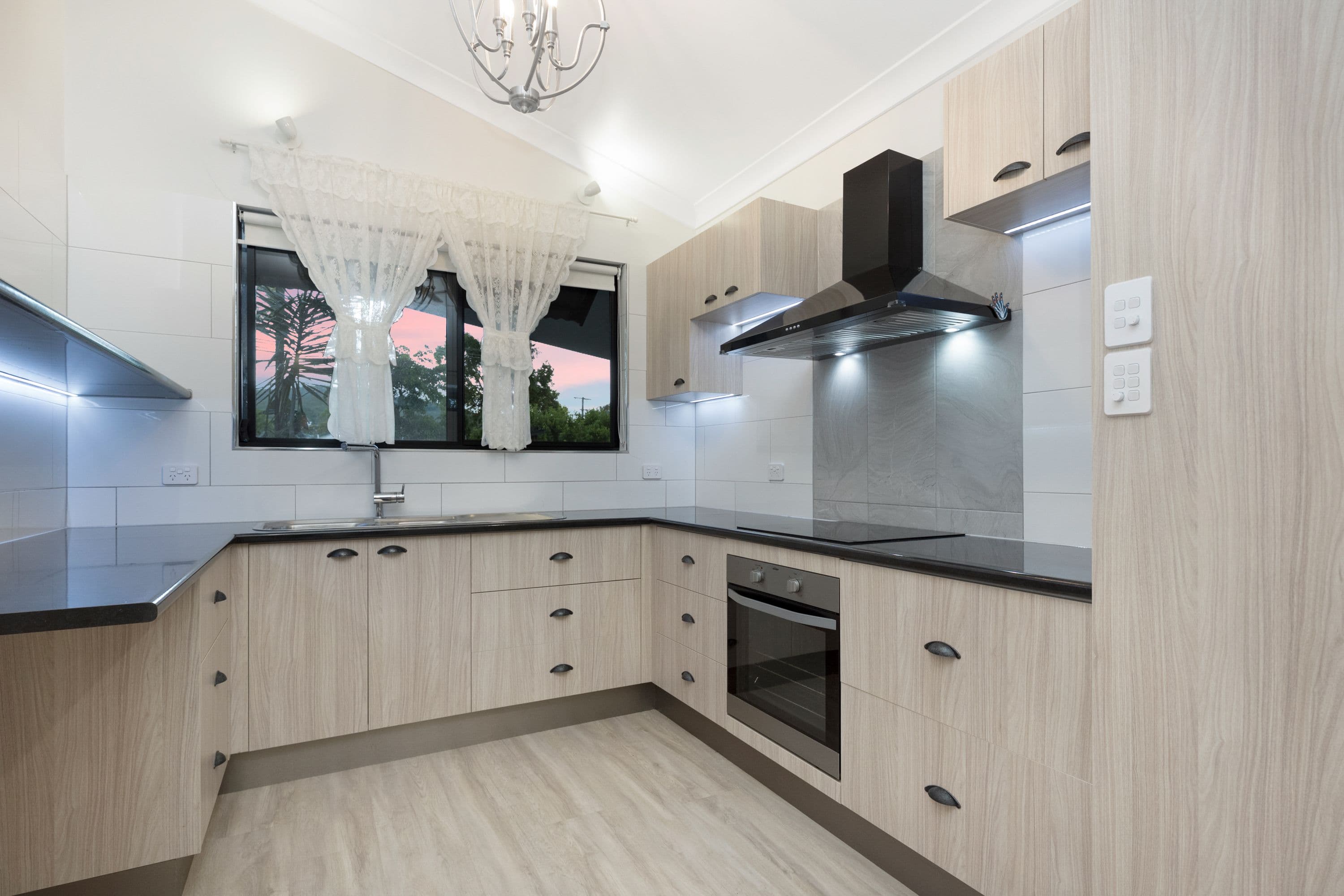 10 Selwyn Street, Cranbrook QLD 4814, Cranbrook - Thumbnail 6