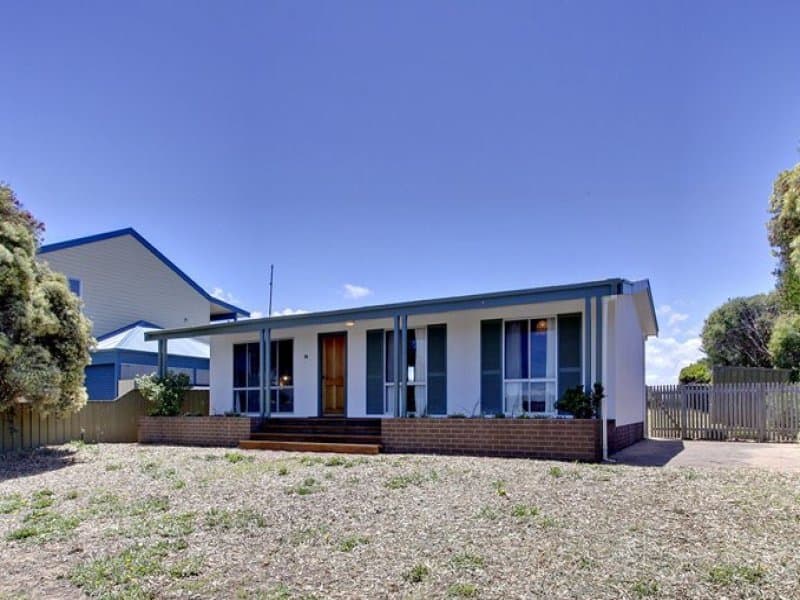 38 Hero Avenue, Middleton - Image 1