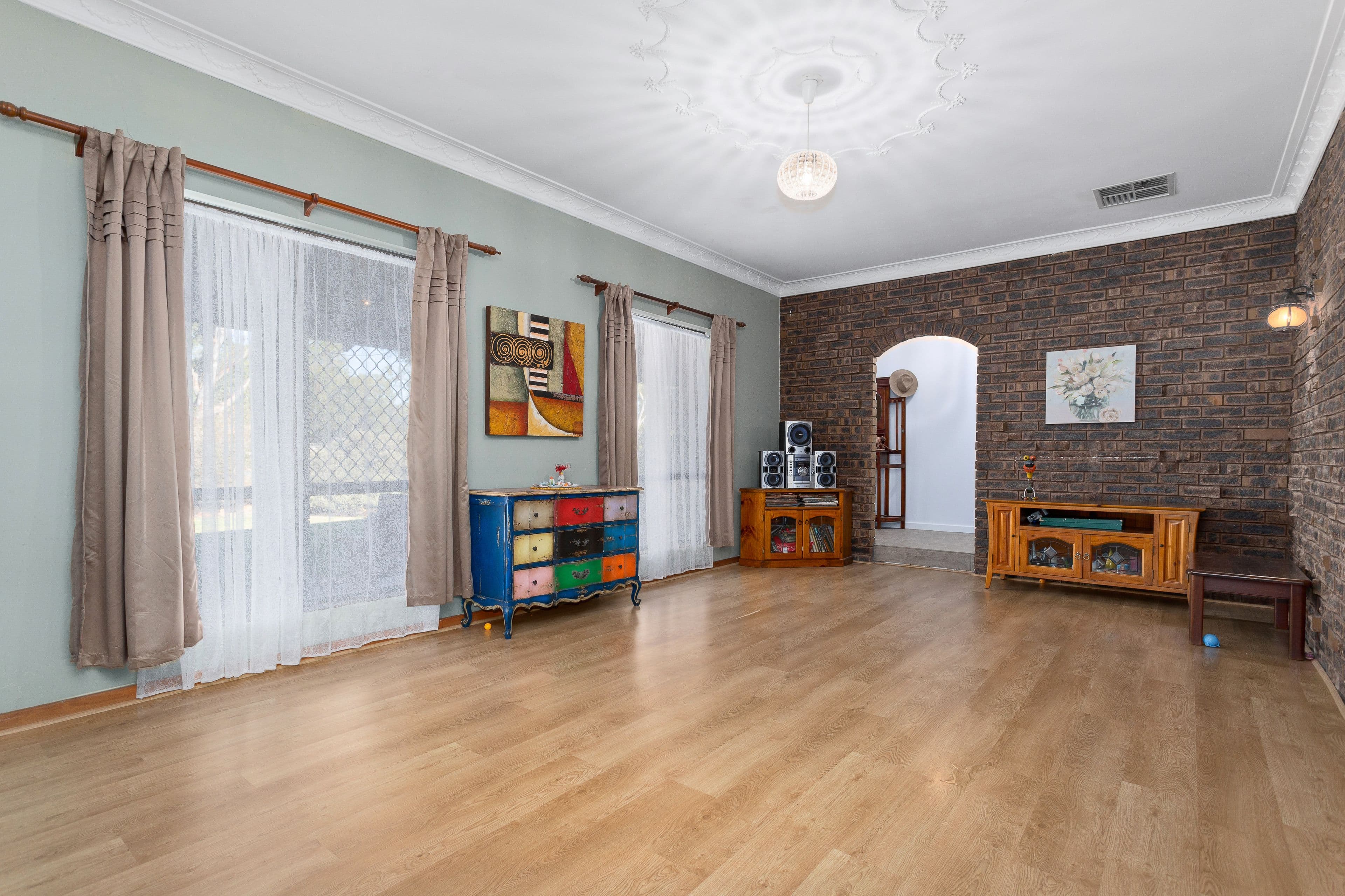 11 Scrivner Road, Herne Hill WA 6056, Herne Hill - Thumbnail 2