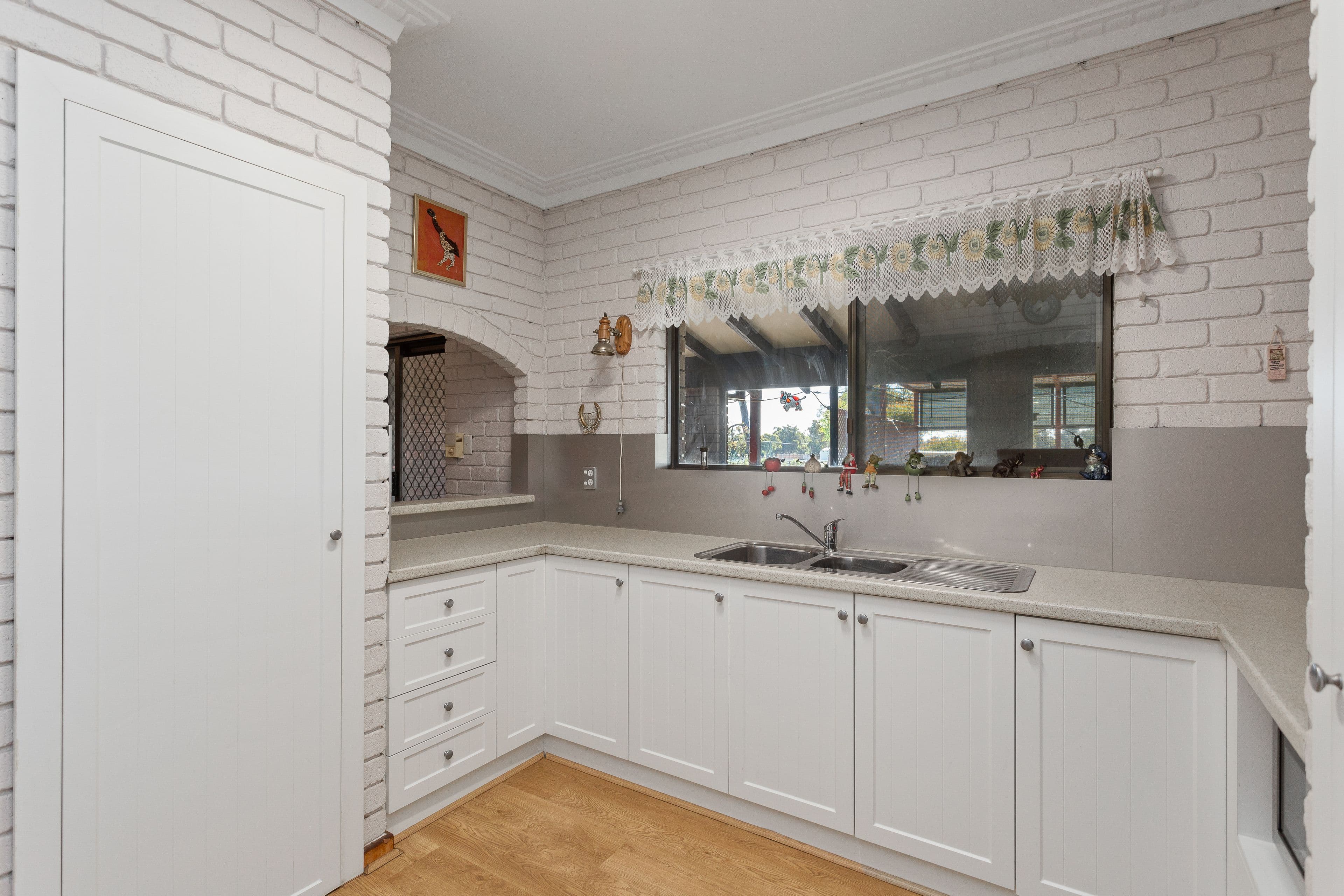 11 Scrivner Road, Herne Hill WA 6056, Herne Hill - Thumbnail 5