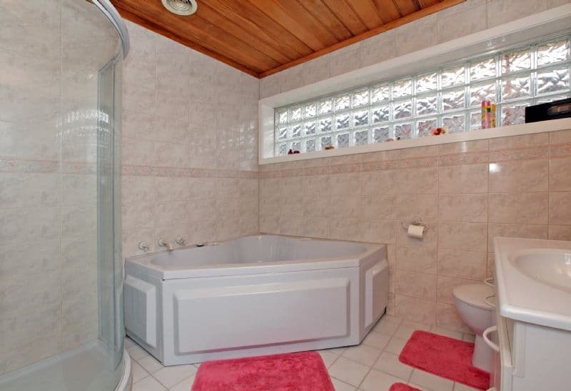 39 Elmhurst Road, GLADSTONE PARK VIC 3043, Gladstone Park - Thumbnail 2