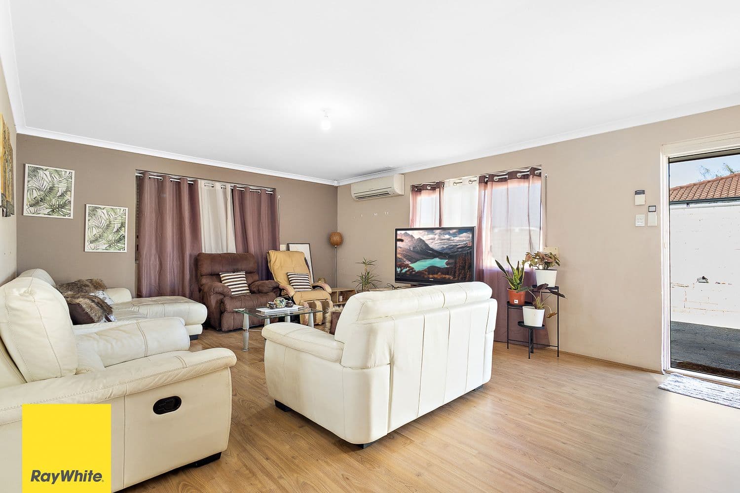 1 Balgonie Avenue, Girrawheen WA 6064, Girrawheen - Thumbnail 4