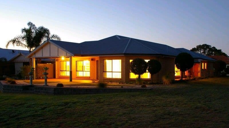 62 Meander Avenue, RENMARK SA 5341, Renmark - Image 1