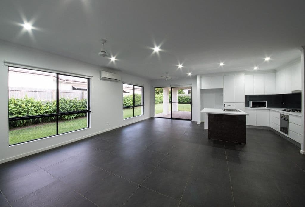 4 Flinders Court, Cannonvale QLD 4802, Cannonvale - Image 1