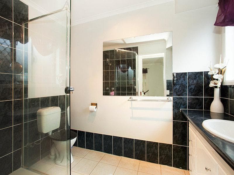 34 Glen Ross Road,  Sinnamon Park, Sinnamon Park - Thumbnail 6