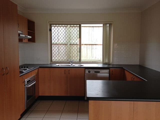 15 Billinghurst Cresecent, Upper Coomera QLD 4209, Upper Coomera - Thumbnail 3