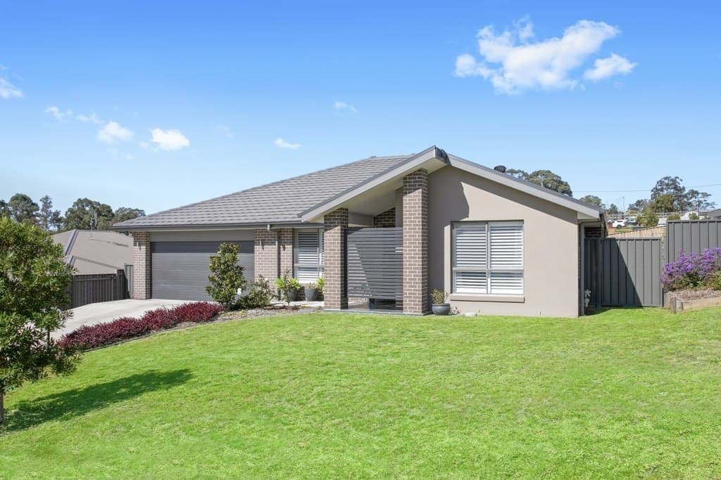 3 Taminga Road, Cliftleigh - Image 1