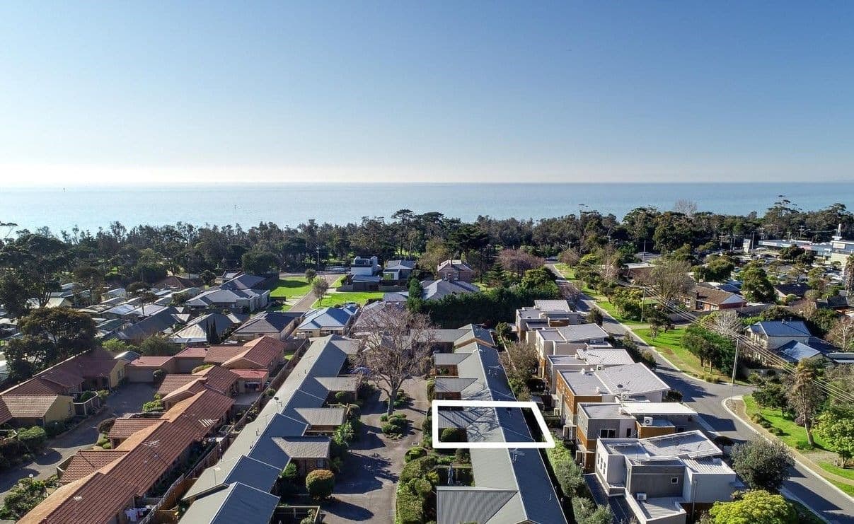 4 Rosemore Road, Rosebud VIC 3939, Rosebud - Thumbnail 2