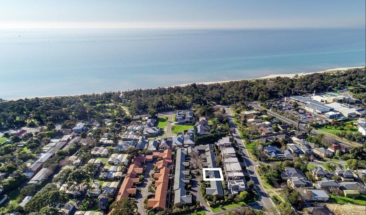 4 Rosemore Road, Rosebud VIC 3939, Rosebud - Thumbnail 8