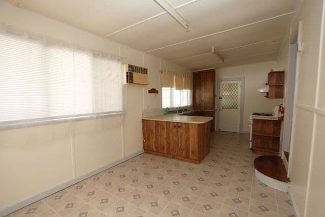 3 Melrose Avenue, CLARE SA 5453, Clare - Thumbnail 5